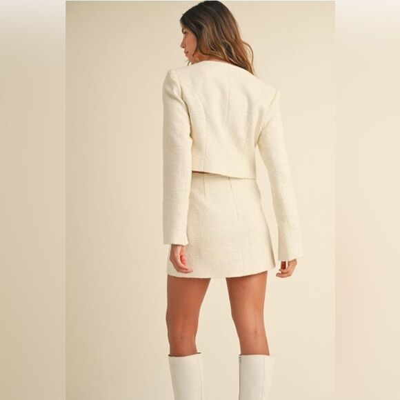 952. TWEED SKIRT AND JACKET SET WITH JEWEL BUTTONS!! - Picture 10 of 12